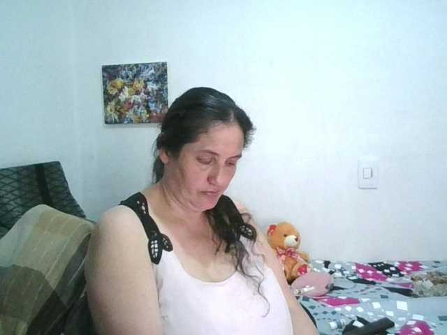 Ximenajimenez live cam on BongaCams