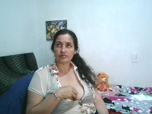 Ximenajimenez live cam on BongaCams