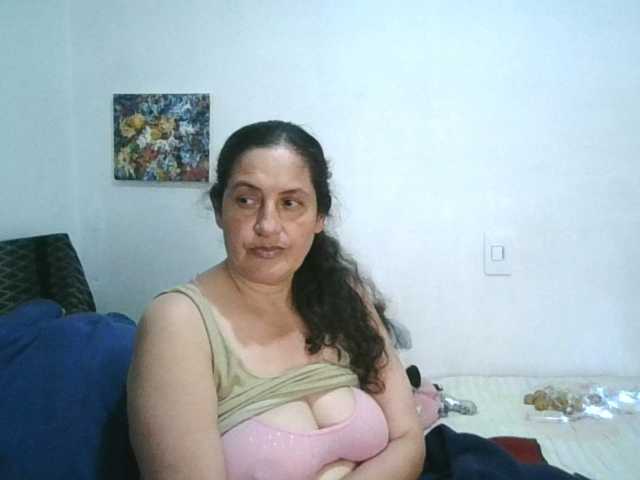Ximenajimenez live cam on BongaCams