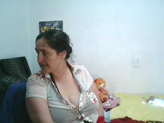 Ximenajimenez live cam on BongaCams