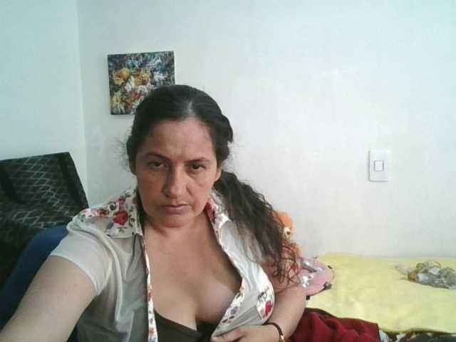 Ximenajimenez live cam on BongaCams