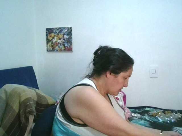 Ximenajimenez live cam on BongaCams
