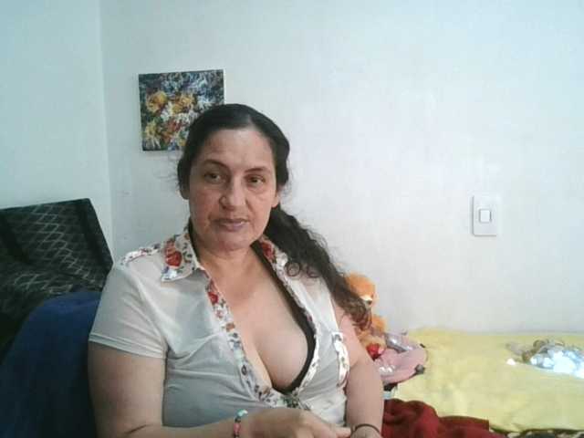 Ximenajimenez live cam on BongaCams