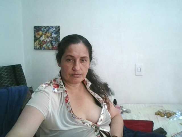 Ximenajimenez live cam on BongaCams