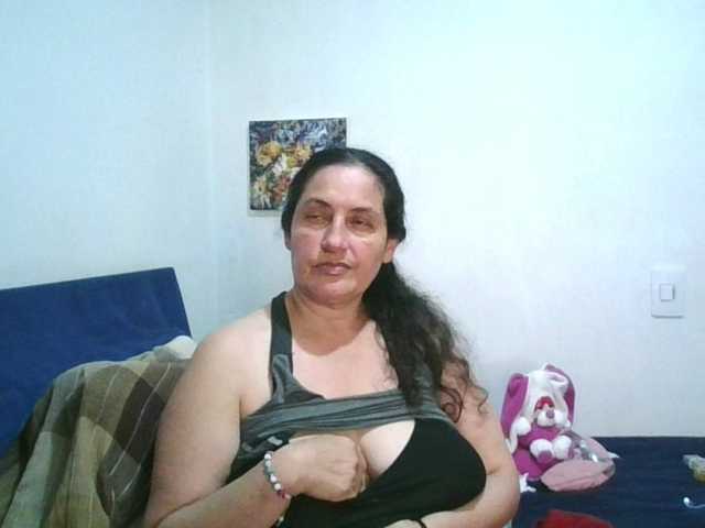 Ximenajimenez live cam on BongaCams