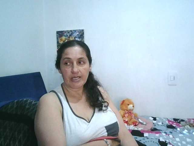 Ximenajimenez live cam on BongaCams