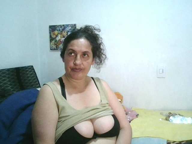 Ximenajimenez live cam on BongaCams