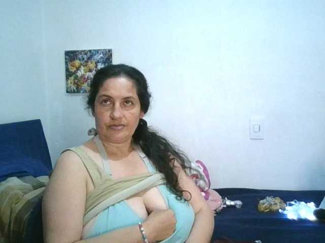 Ximenajimenez live cam on BongaCams