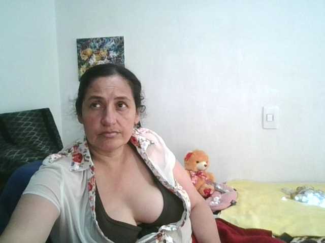 Ximenajimenez live cam on BongaCams