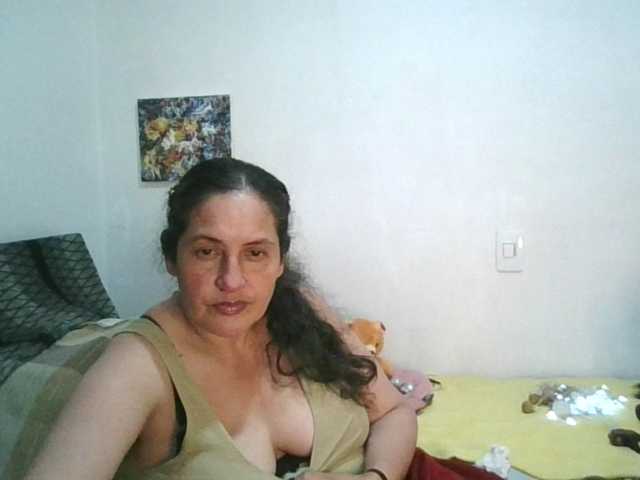 Ximenajimenez live cam on BongaCams