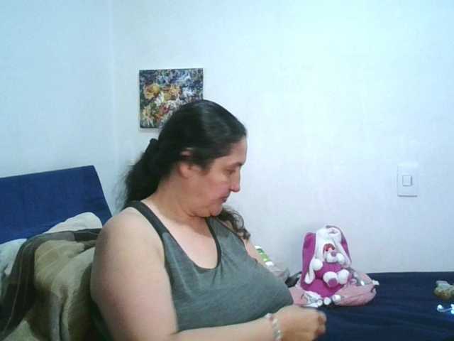 Ximenajimenez live cam on BongaCams