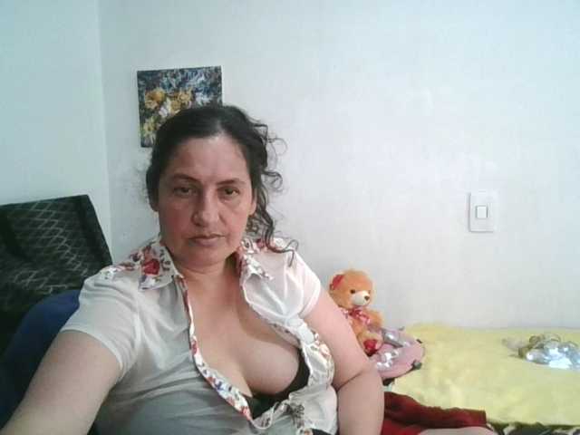 Ximenajimenez live cam on BongaCams