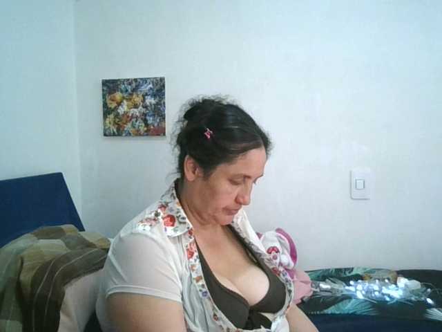 Ximenajimenez live cam on BongaCams