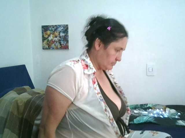Ximenajimenez live cam on BongaCams