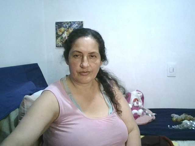 Ximenajimenez live cam on BongaCams