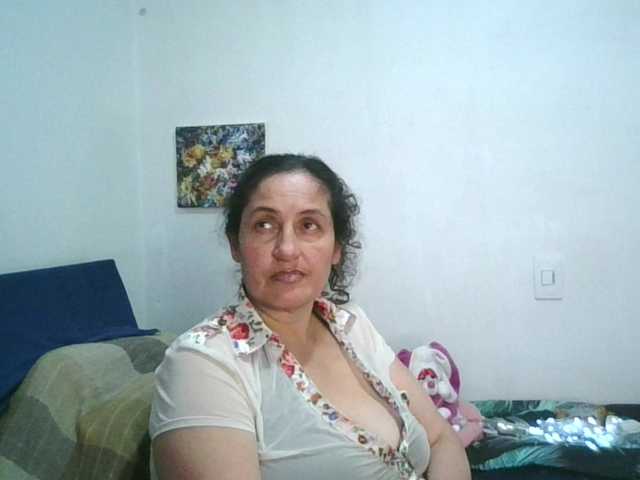 Ximenajimenez live cam on BongaCams