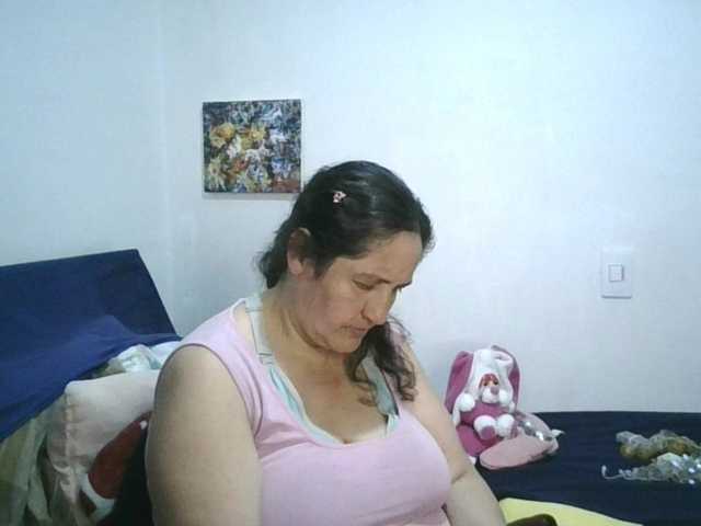Ximenajimenez live cam on BongaCams