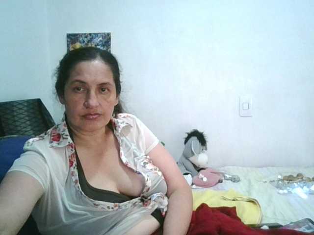 Ximenajimenez live cam on BongaCams