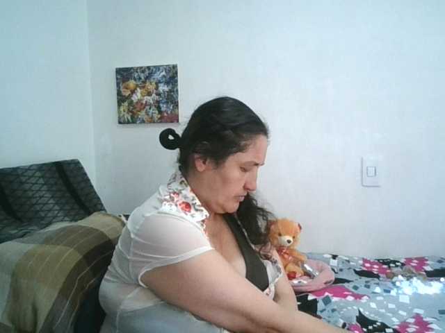Ximenajimenez live cam on BongaCams