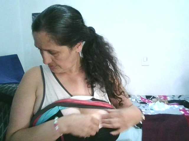 Ximenajimenez live cam on BongaCams
