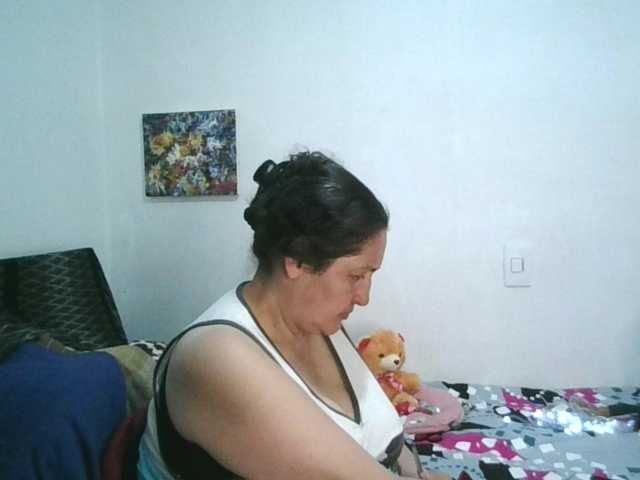 Ximenajimenez live cam on BongaCams