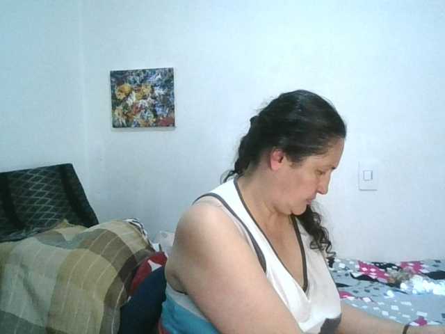 Ximenajimenez live cam on BongaCams