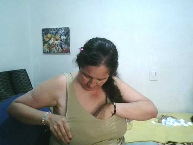 Ximenajimenez live cam on BongaCams