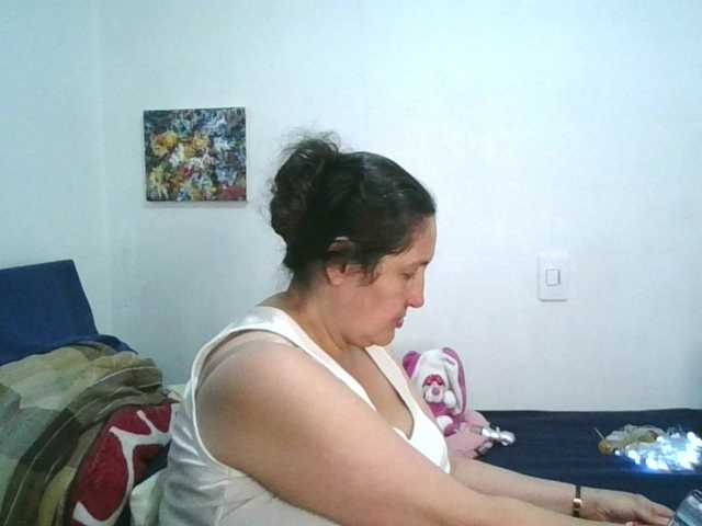 Ximenajimenez live cam on BongaCams