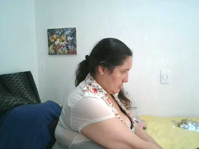 Ximenajimenez live cam on BongaCams