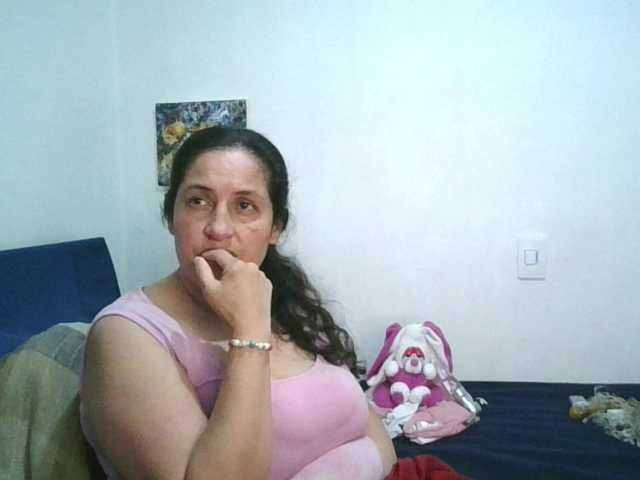 Ximenajimenez live cam on BongaCams