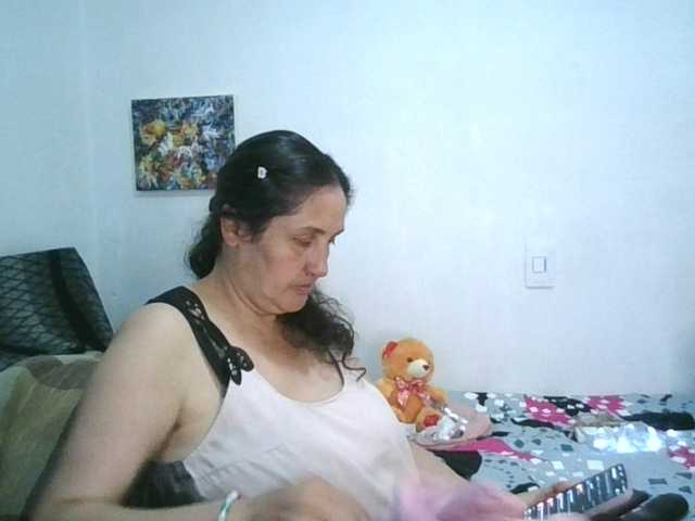 Ximenajimenez live cam on BongaCams