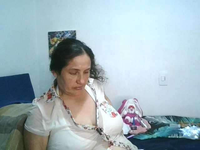 Ximenajimenez live cam on BongaCams