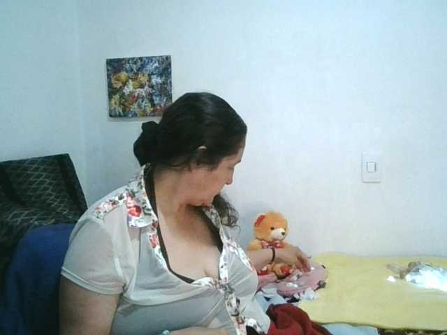 Ximenajimenez live cam on BongaCams