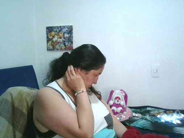 Ximenajimenez Live Webcam on BongaCams