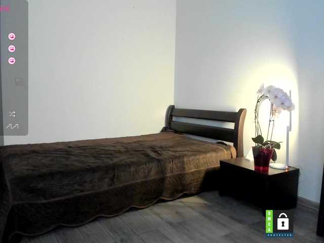 PassionFruittt live cam