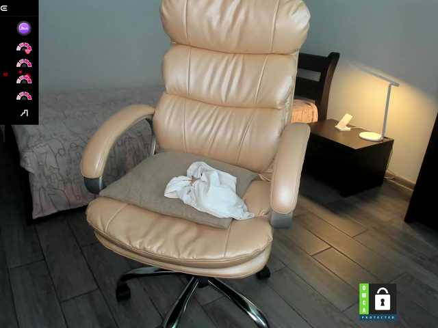 PassionFruittt live webcam show