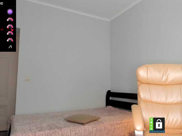 PassionFruittt live webcam show