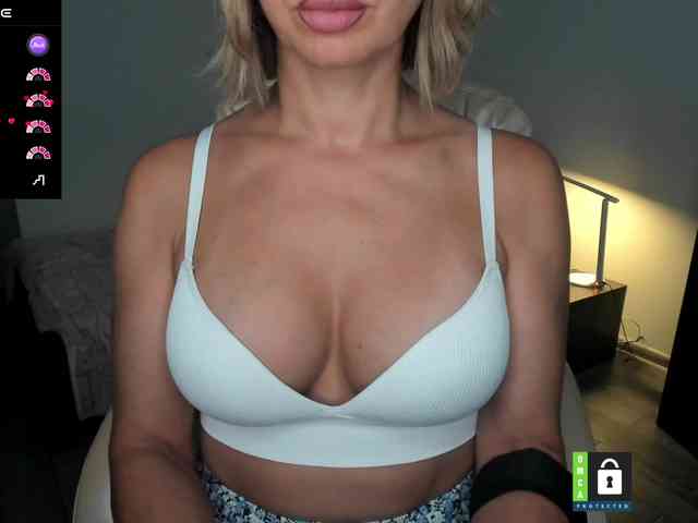 PassionFruittt webcam