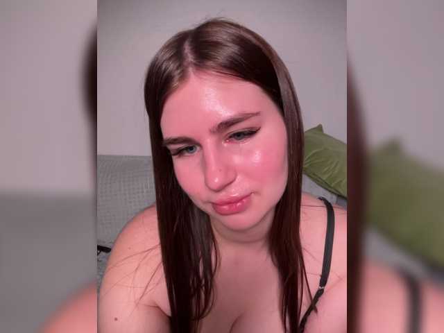 _Mala_ live cam