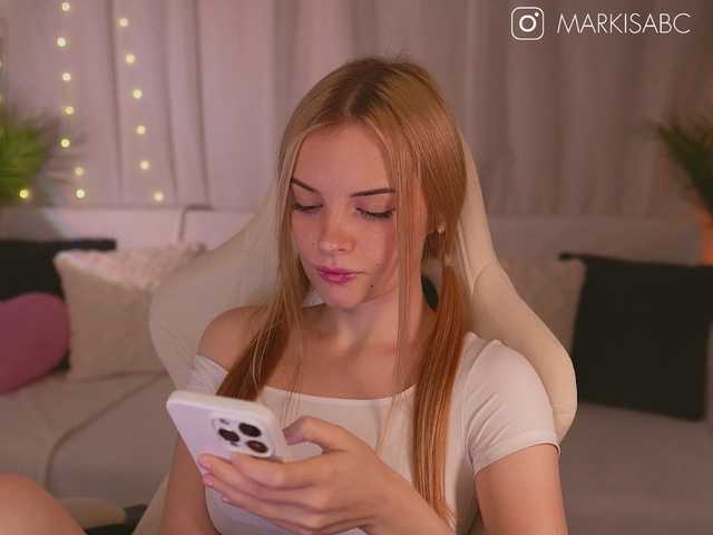 1-Babyfox live cam on BongaCams