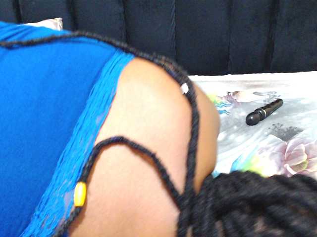 EBONYWILDASS live cam on BongaCams