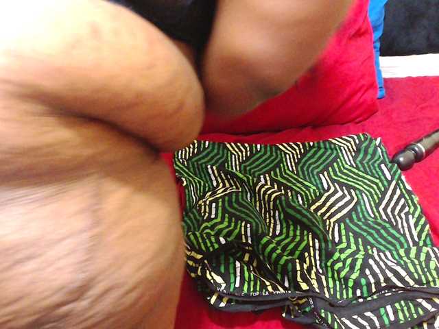 EBONYWILDASS live cam on BongaCams