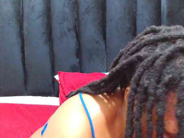 EBONYWILDASS webcam