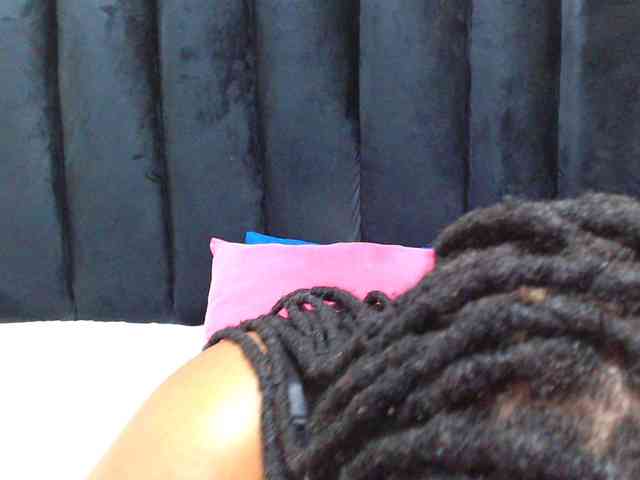 EBONYWILDASS webcam
