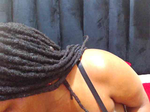 EBONYWILDASS webcam