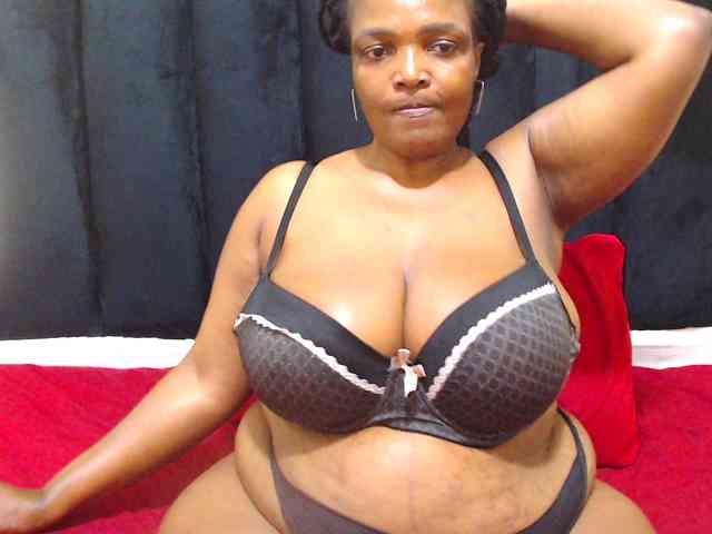 EBONYWILDASS webcam