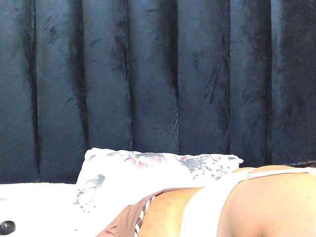 EBONYWILDASS webcam