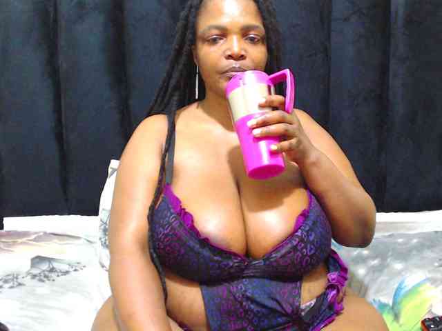 EBONYWILDASS webcam