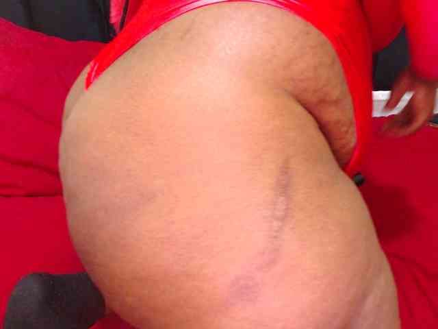 EBONYWILDASS webcam