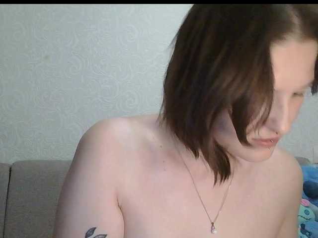 -Evmenida live cam on BongaCams
